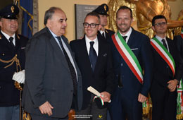 Conferimento di Cavalierato per meriti avicoli
